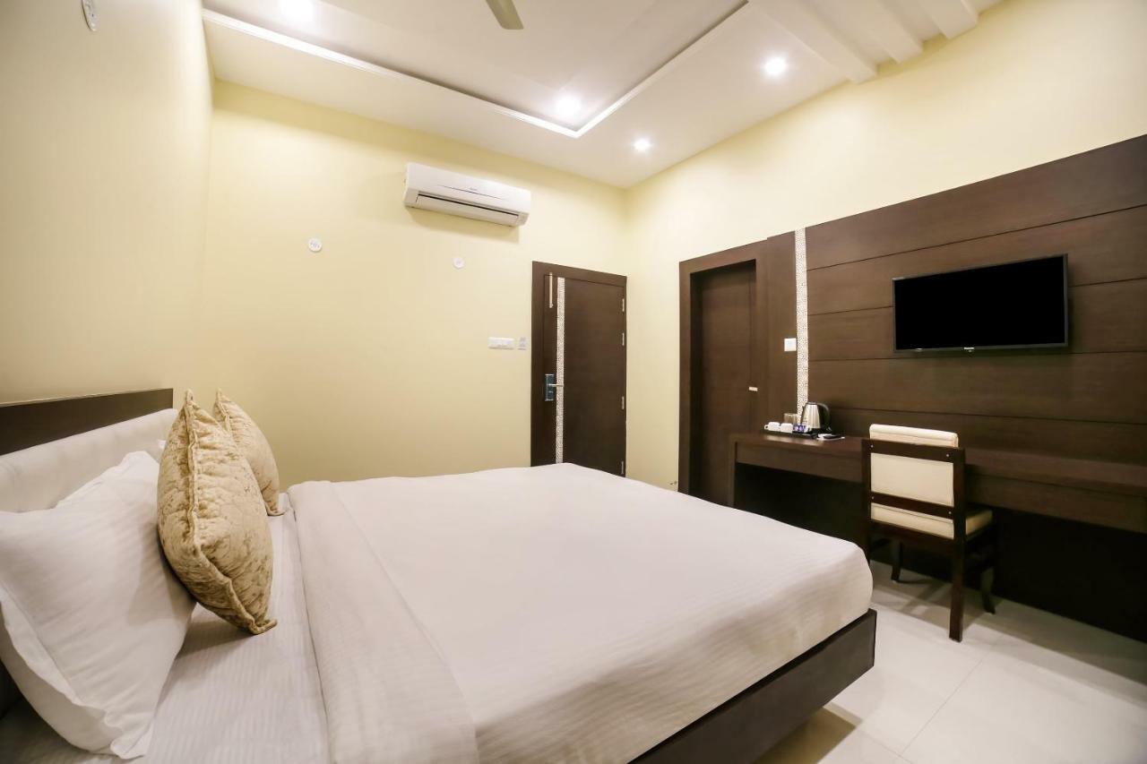Hotel Golden Heritance Pushkar Bagian luar foto