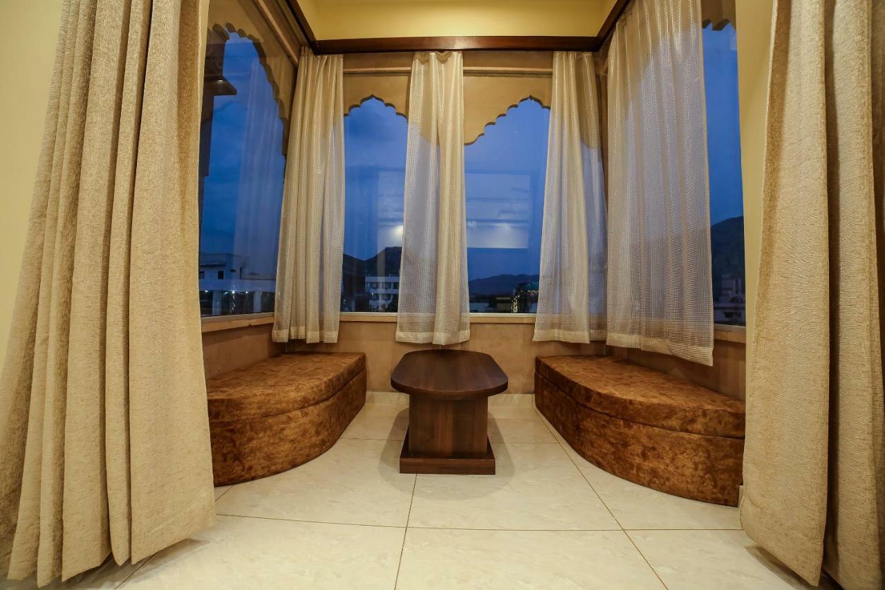 Hotel Golden Heritance Pushkar Bagian luar foto
