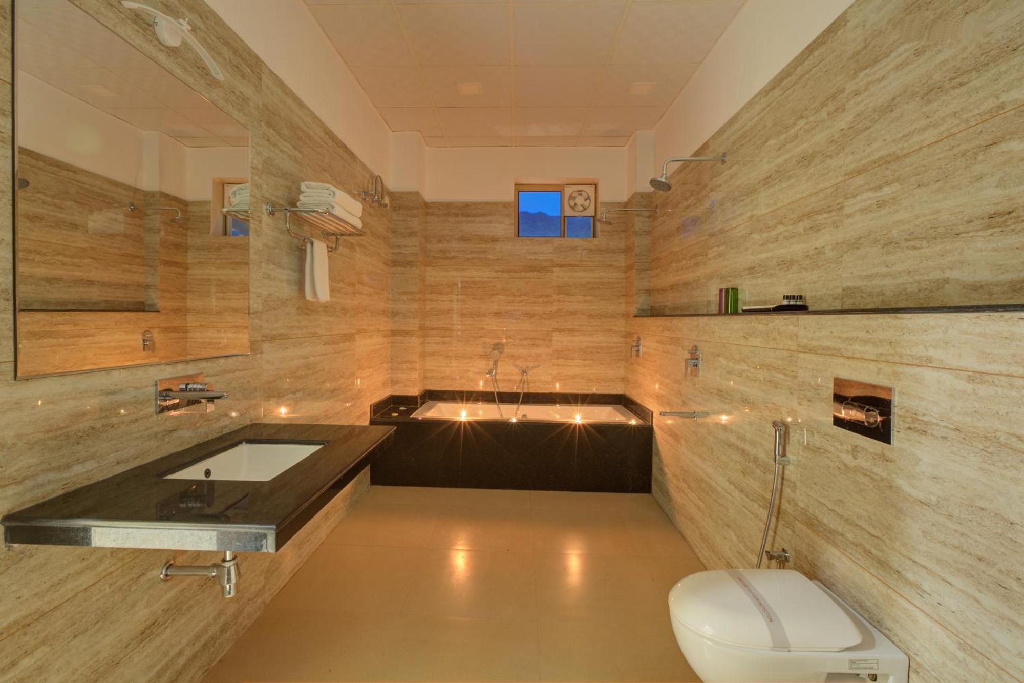 Hotel Golden Heritance Pushkar Bagian luar foto